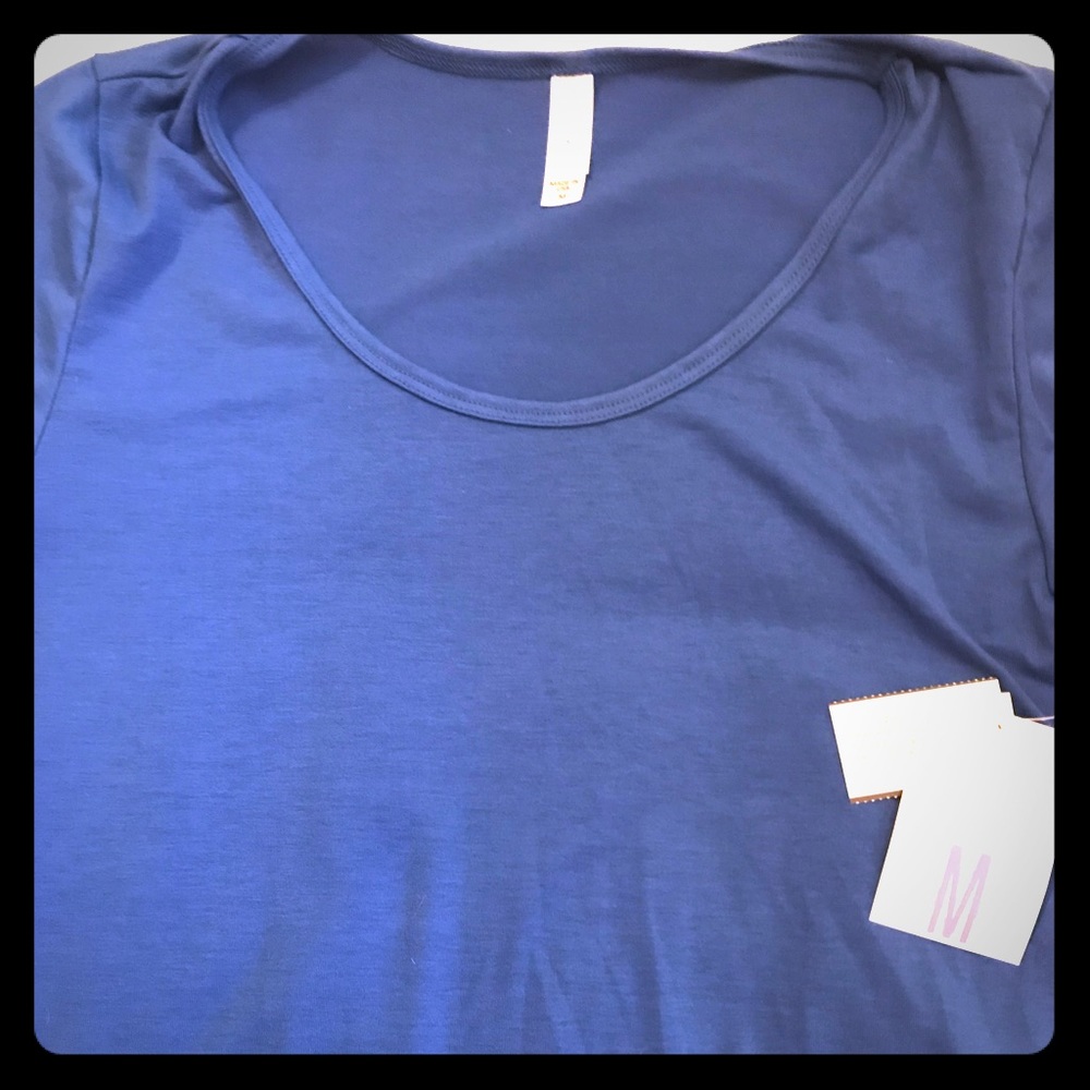 NWT Lularoe perfect T